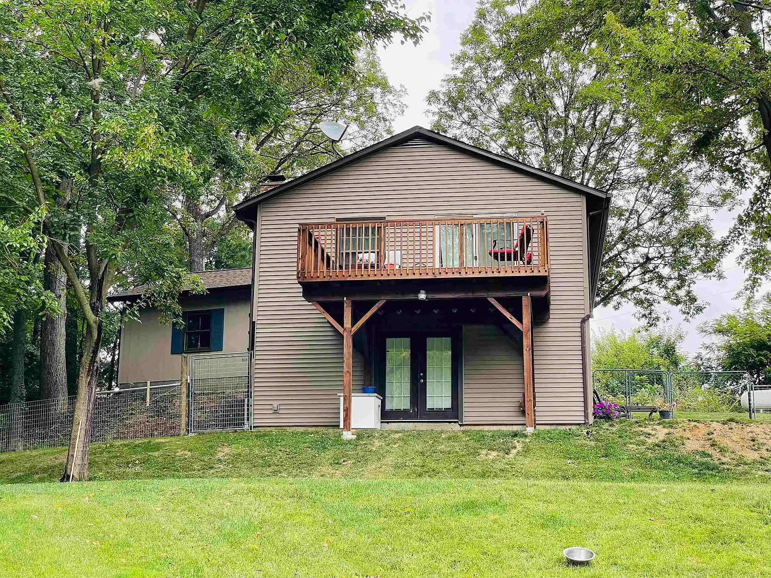 1723 N Fresh Air Ave photo 1