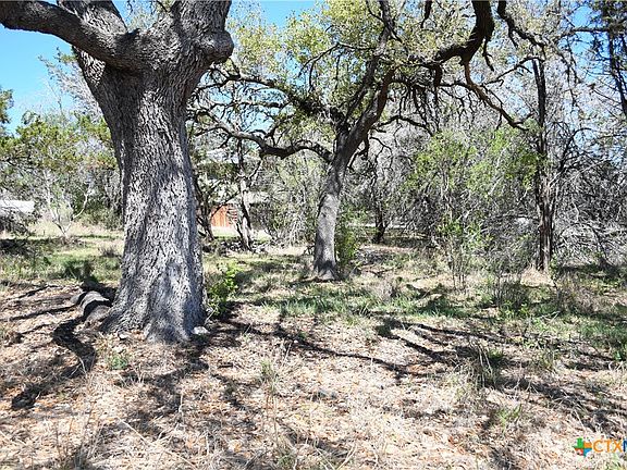 4th image of 1361 Hidden Valley Dr