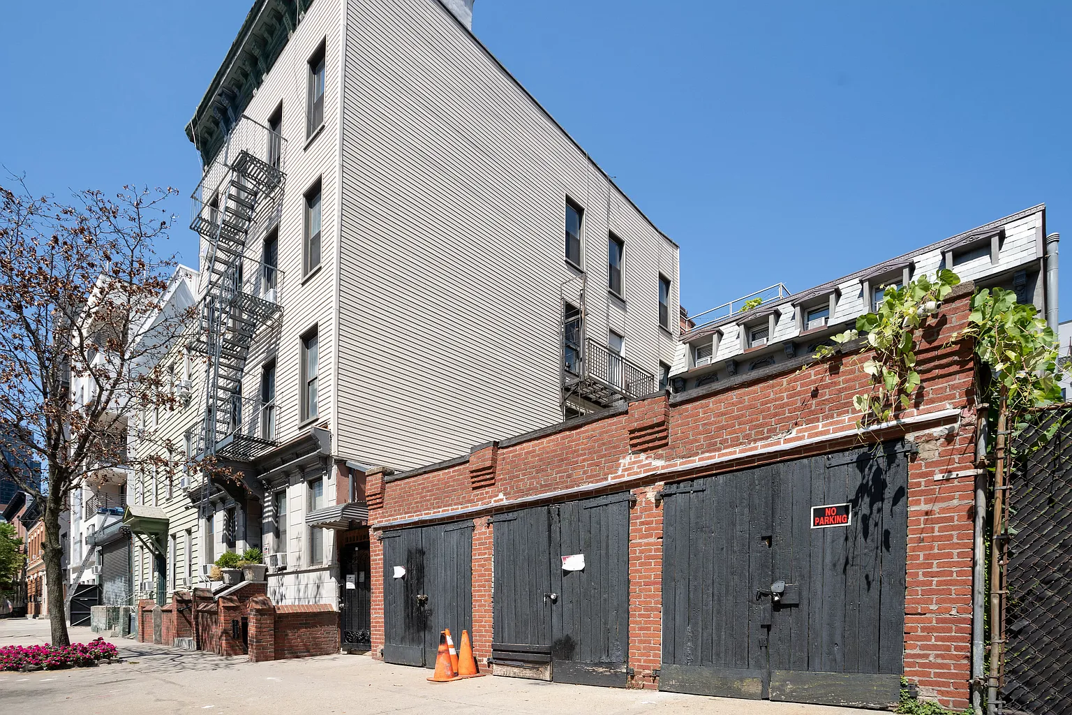 85 Clay St #87 photo 1