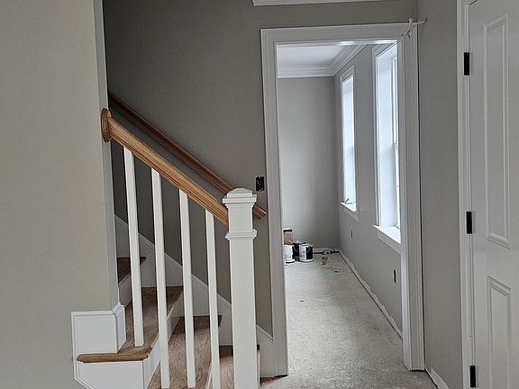 4th image of 47 N Main St