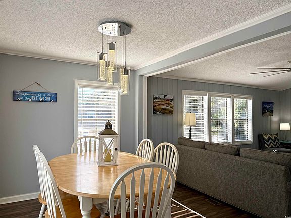 5th image of 2027 Lark Dr.