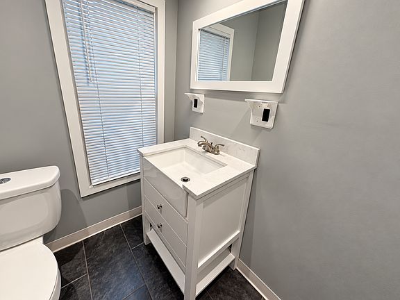 5th image of 3302 Broadway APT 2