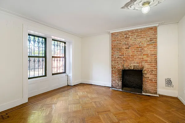 Sold by Stribling | media 31