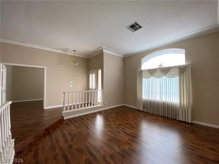 7816 Waterfalls Ave — Photo 4