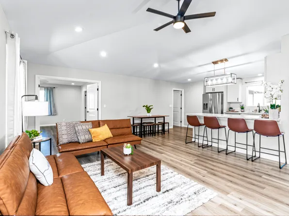 15-1990 19th Ave, Keaau, HI 96749