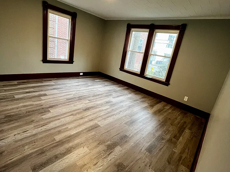 284-286 Pleasant St #1F — Photo 9