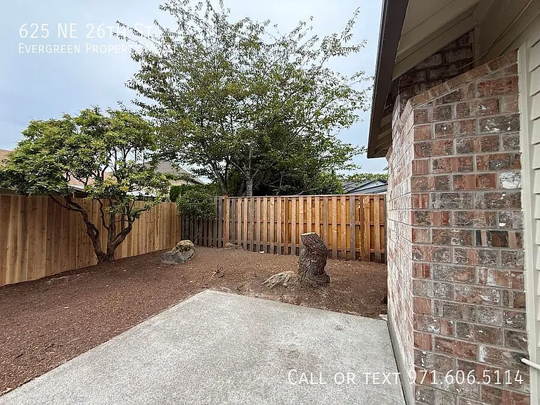 625 NE 26th St — Photo 37