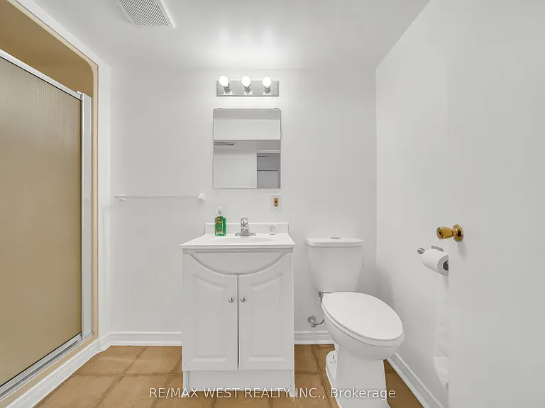 62 Greendale Cres #LOWER — Photo 6