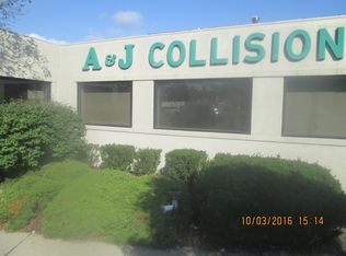 24680 Telegraph Rd, Southfield, MI 48033