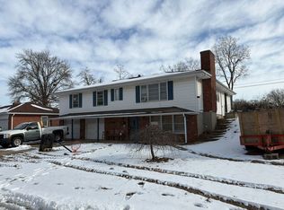 3017 S Hall Rd, Independence, MO 64052