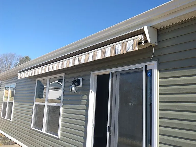 220 Greene Ln — Photo 40