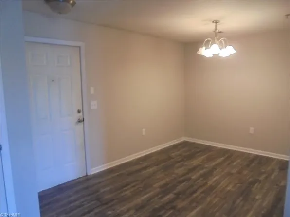 4455-207 Brassfield Dr, Winston Salem, NC 27105