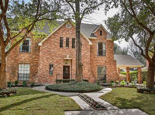 2810 Grand Falls Dr, Kingwood, TX 77345
