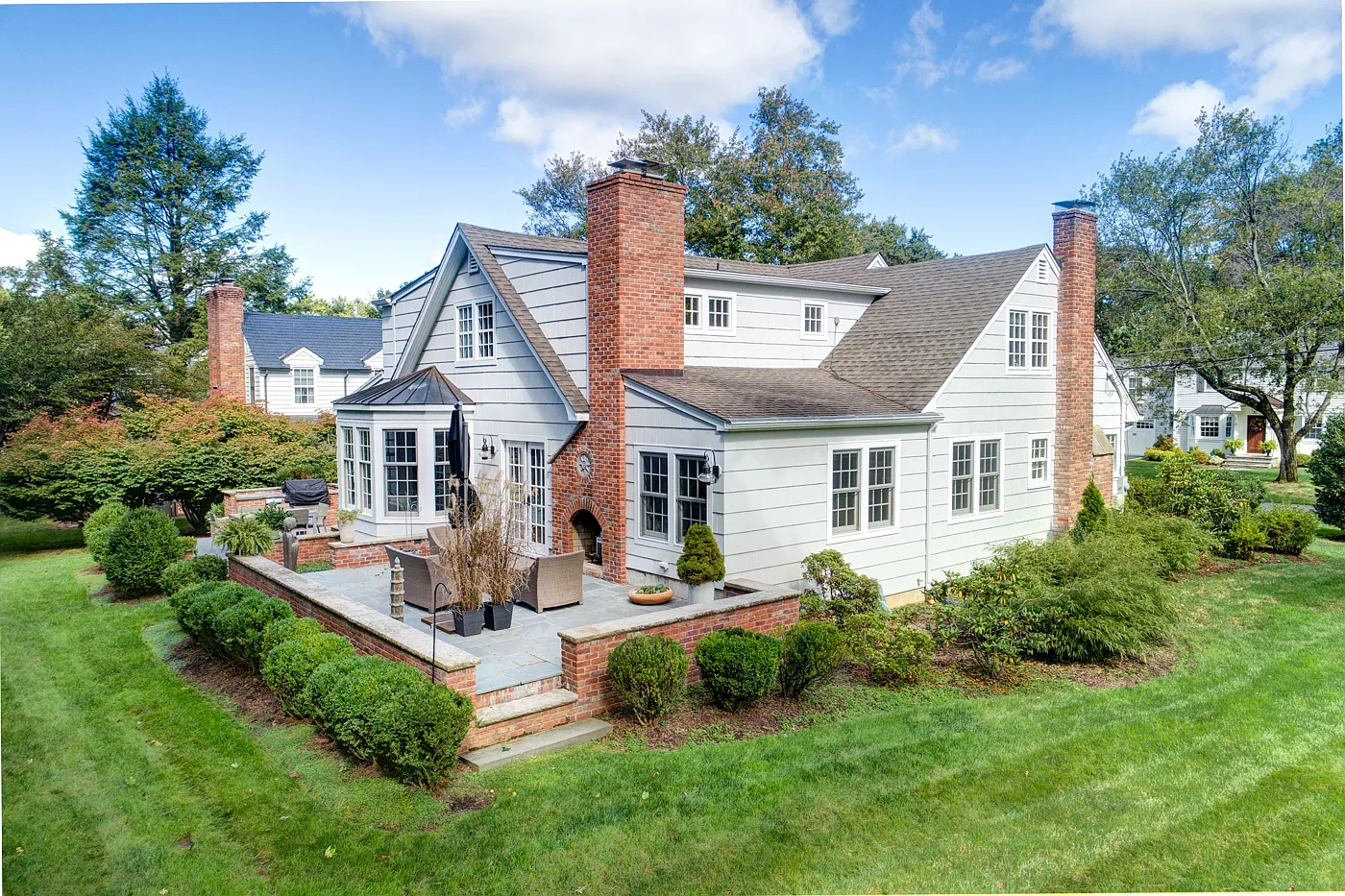 1 Whitman Dr photo 1