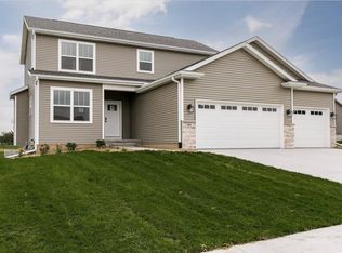 509 Grey Slate Dr SW, Cedar Rapids, IA 52404