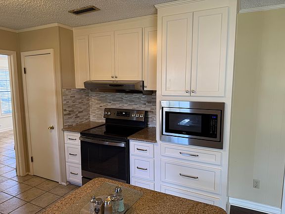 4th image of 278 Converse Dr