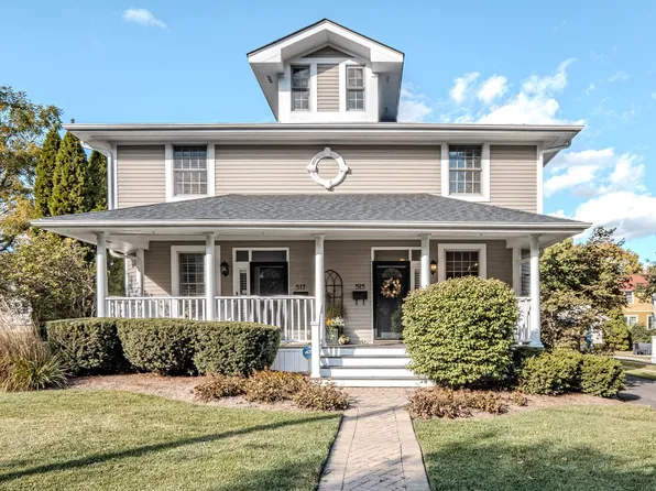 515 Peyton St, Geneva, IL 60134