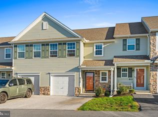 8117 Lenker Dr, Harrisburg, PA 17112