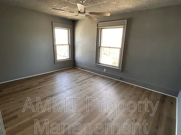 1534 3rd Ave SE #4, Cedar Rapids, IA 52403