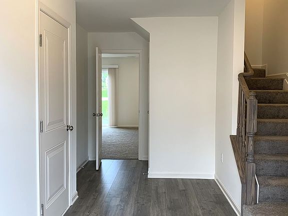 5th image of 3389 Landmark Ct