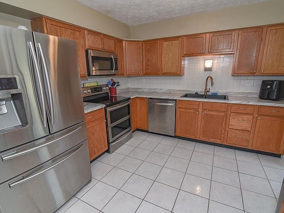 4th image of 1521 Woodside Dr