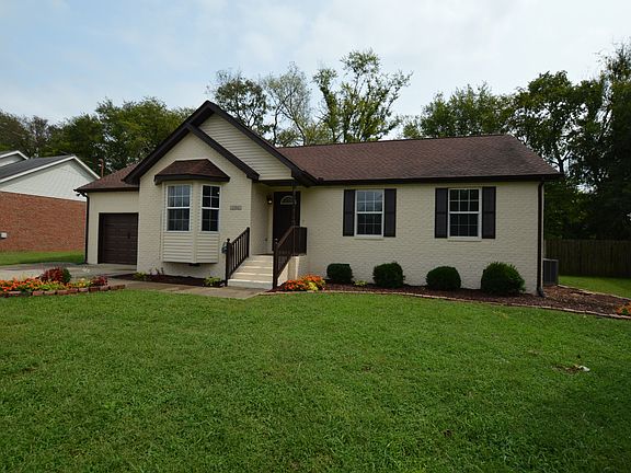 3rd image of 1304 Bolton Dr