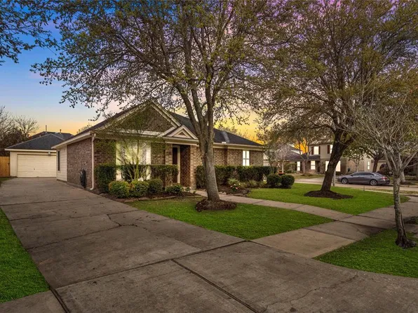 4919 Pearce Lake Ct, Richmond, TX 77407