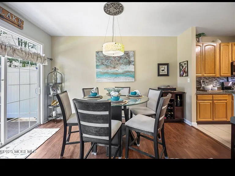 100 Pine St #9 — Photo 12