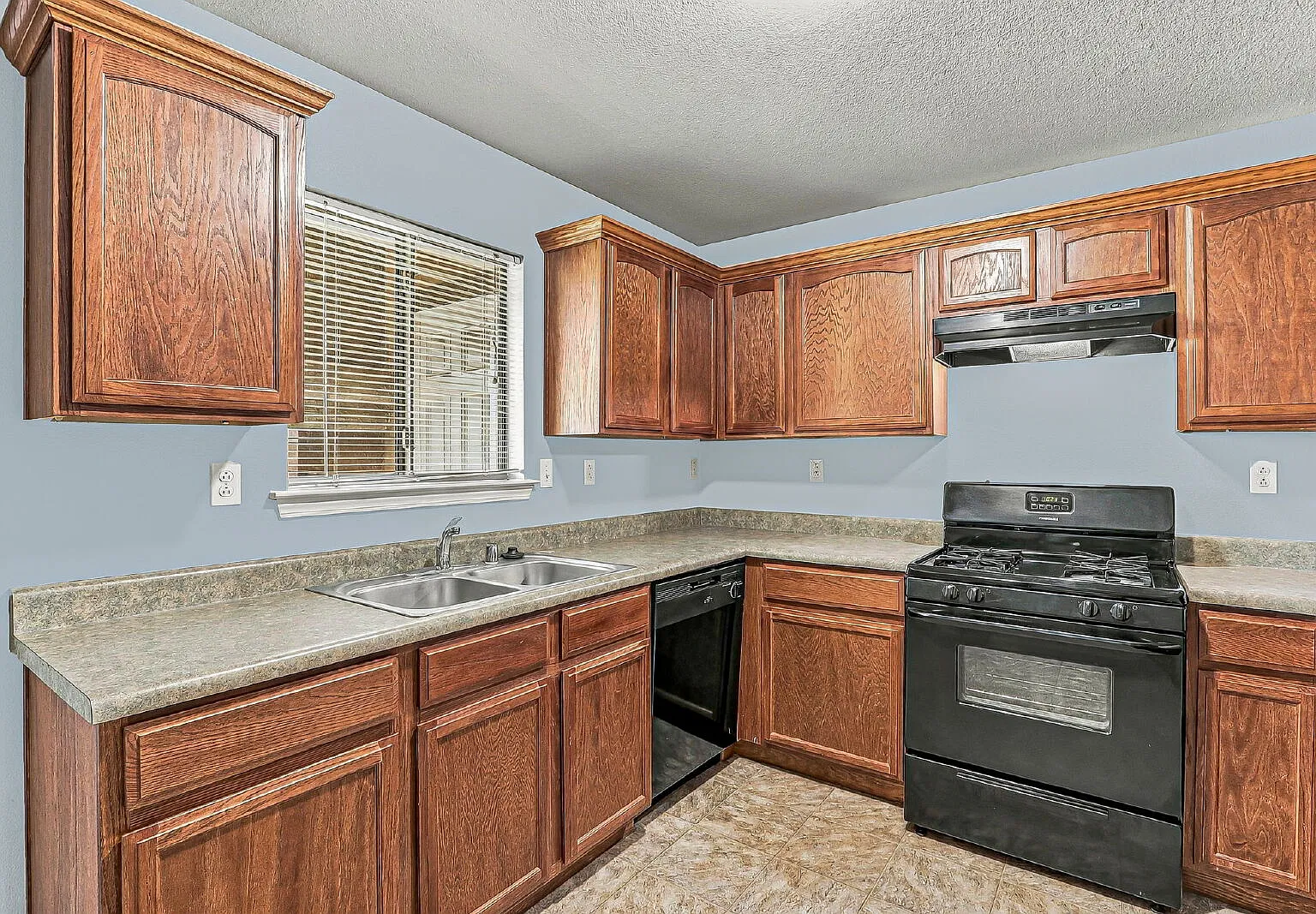 2 bed, 2.0 bath, 1060 sqft, $1,250 — Photo 3