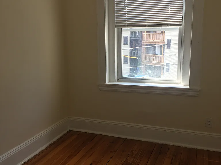 14 Parkway Rd #4 — Photo 7