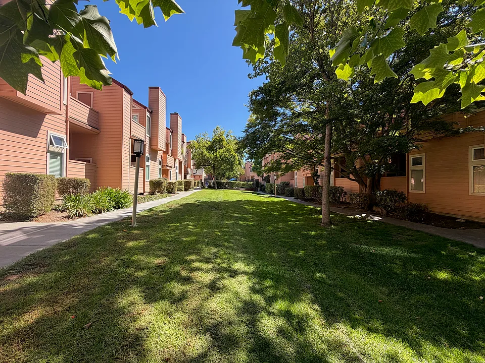5354 Borneo Cir #5354