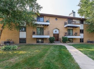 4725 Kynnelworth Dr APT 4, Bettendorf, IA 52722