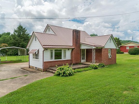 2nd image of 4024 Skyland Dr