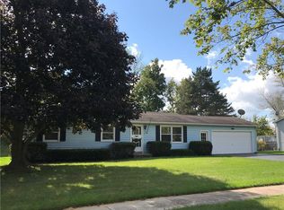37 Peach Blossom Rd S, Hilton, NY 14468