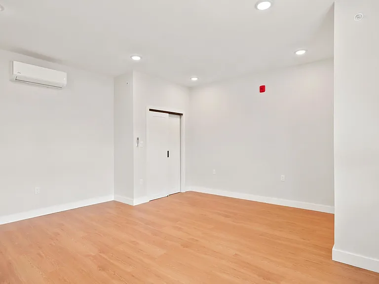 5001 Frankford Ave — Photo 15