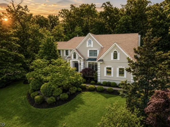 66 Beachmont Terrace, North Caldwell Boro, NJ 07006
