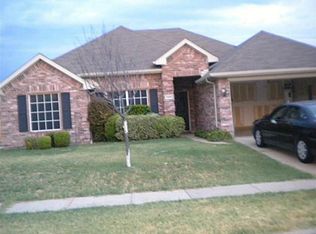 7409 Rochester Ln, Arlington, TX 76002