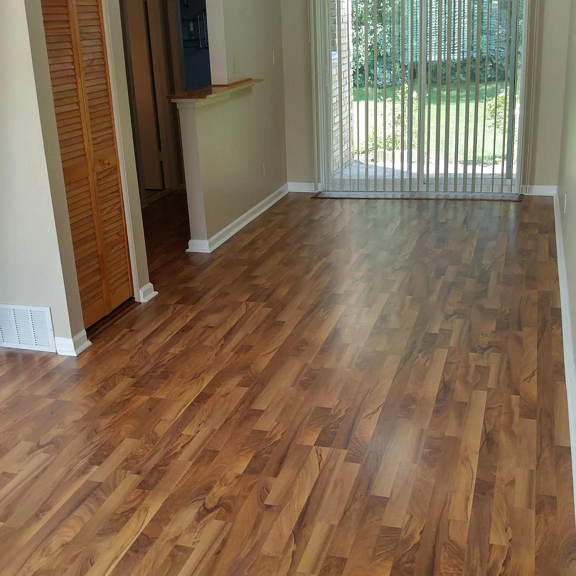 1402 Laurel Valley Dr — Photo 2