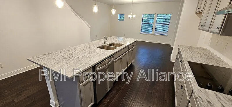 4 bed, 3.5 bath, 2359 sqft, $3,049 — Photo 2