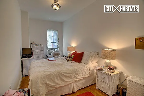 Rented by Citi Habitats | media 8