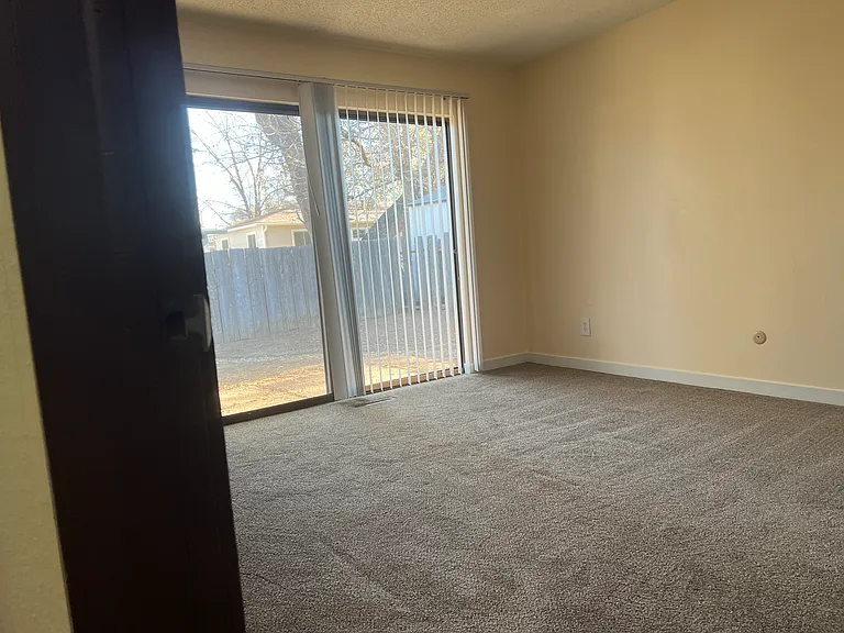 326 25th Avenue Ct #B — Photo 12