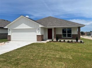 20769 Keystone Ln, Harrah, OK 73045