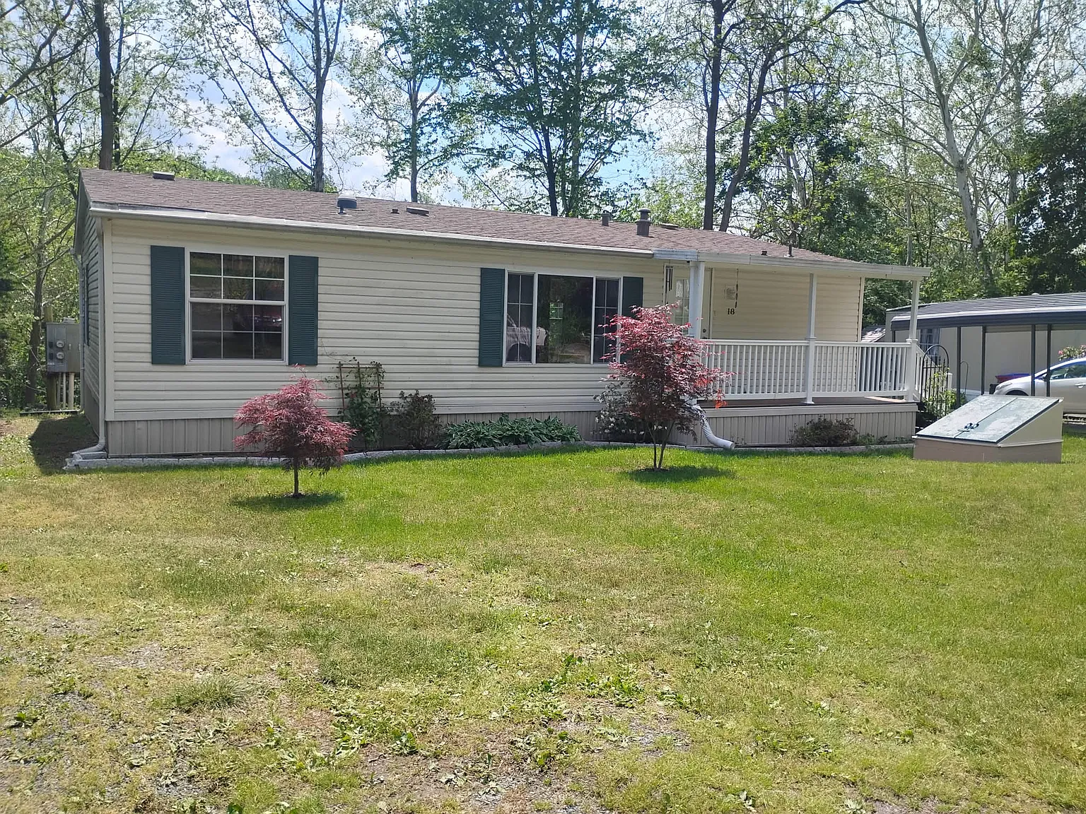 3 bed, $1,900 — Photo 1
