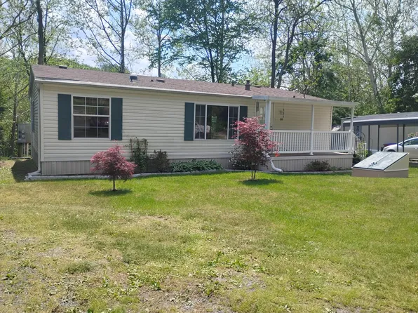 18 Mountain Ln, Hamburg, PA 19526