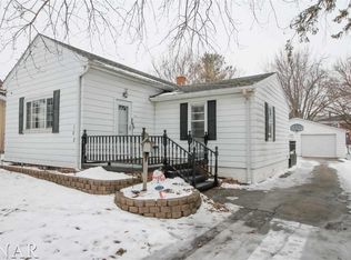 102 E Stewart Pl, Normal, IL 61761