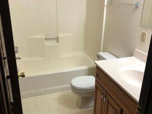 4th image of 7075 Austrian Pine Way APT 4