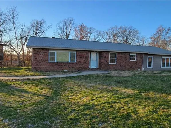 3810 N Rainbow Farm Rd, Bentonville, AR 72713