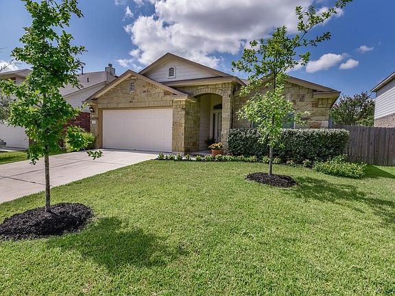 2nd image of 2104 Ariella Dr