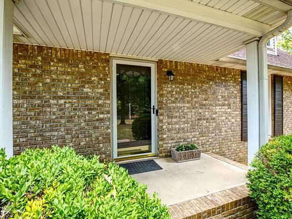 2nd image of 1105 Rosebrook Dr