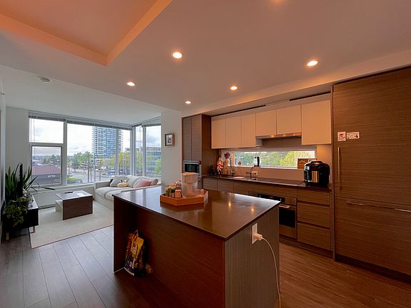 3rd image of 13615 Fraser Hwy #303